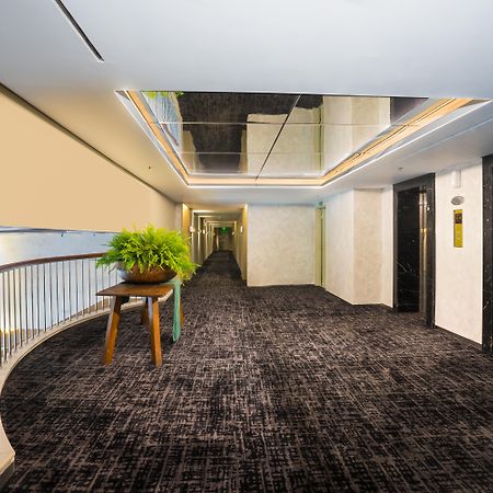 Oakwood Suites Kuningan จาการ์ตา ภายนอก รูปภาพ