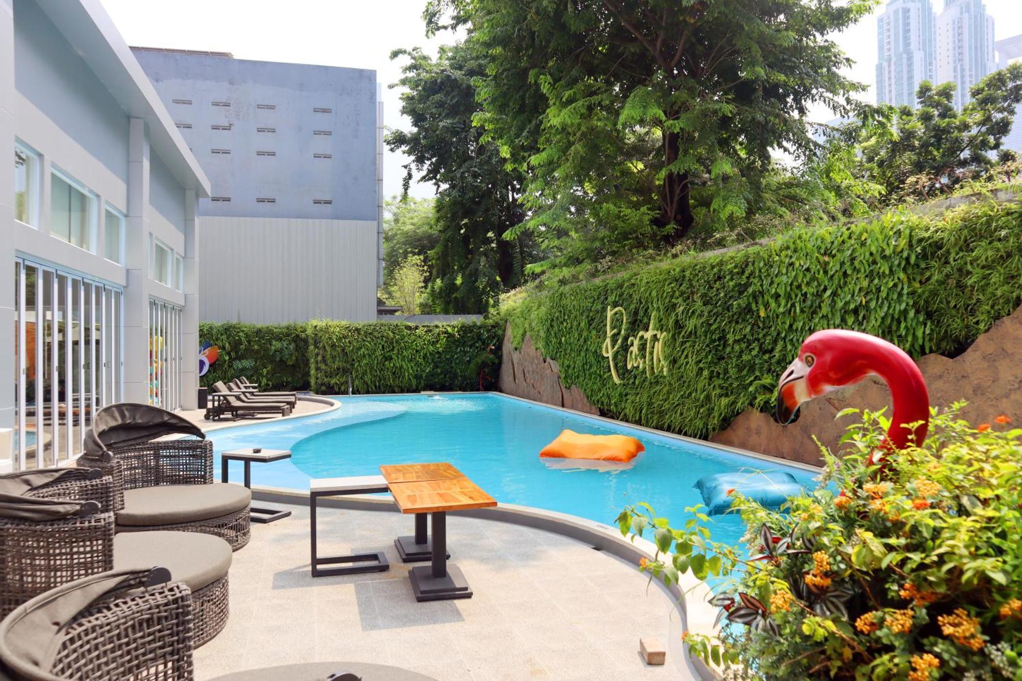 Oakwood Suites Kuningan จาการ์ตา ภายนอก รูปภาพ