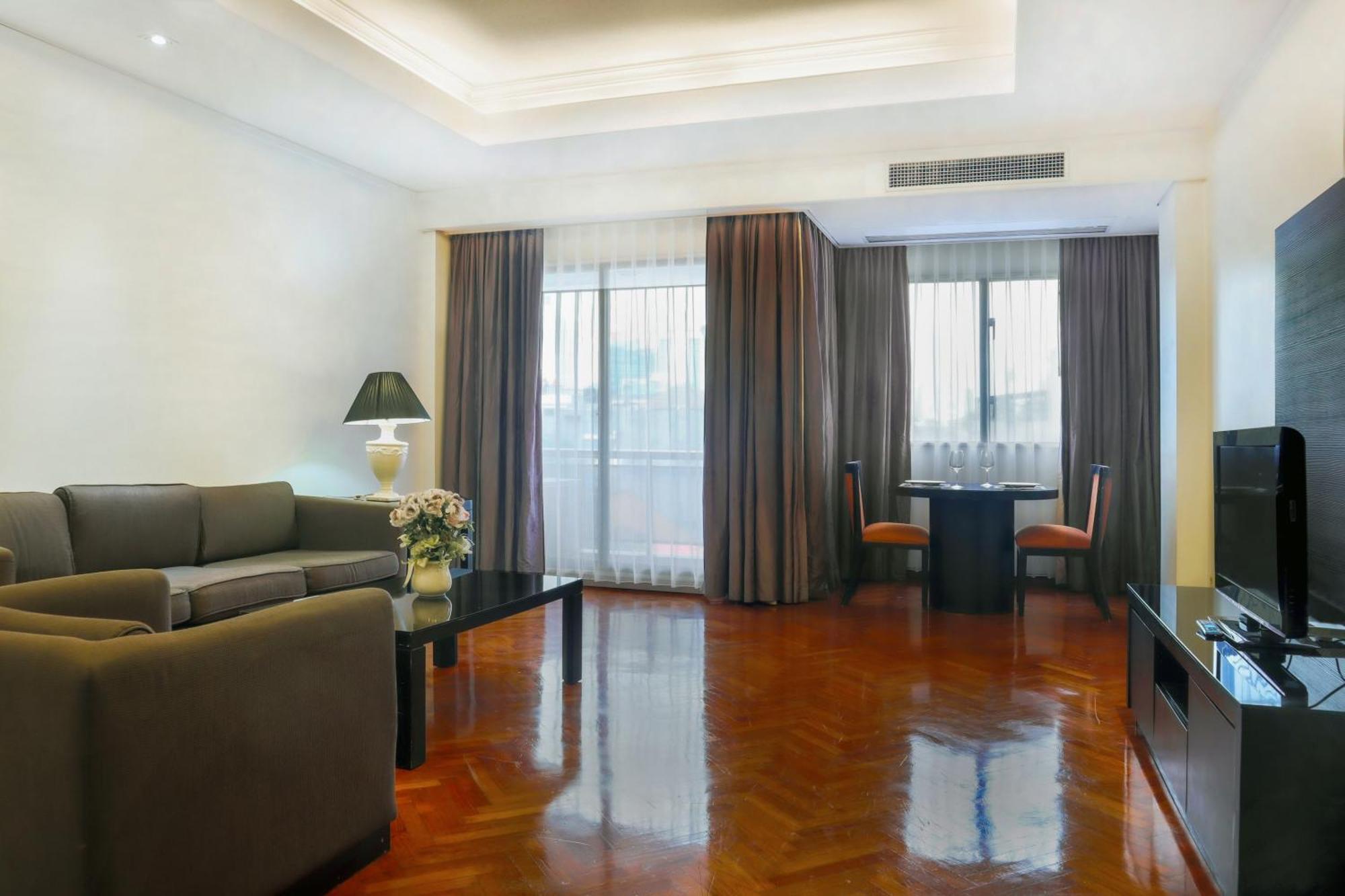 Oakwood Suites Kuningan จาการ์ตา ภายนอก รูปภาพ